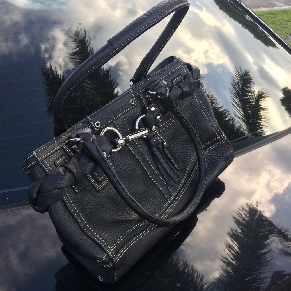 CCO 8Sep23 - Coach Classic Hamptons Black Leather Jackie O Bag - HP 18Aug2022! - Picture 3 of 6